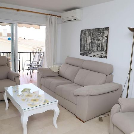 Apartamento En Nerja. Primera Linea De Playa Eksteriør billede