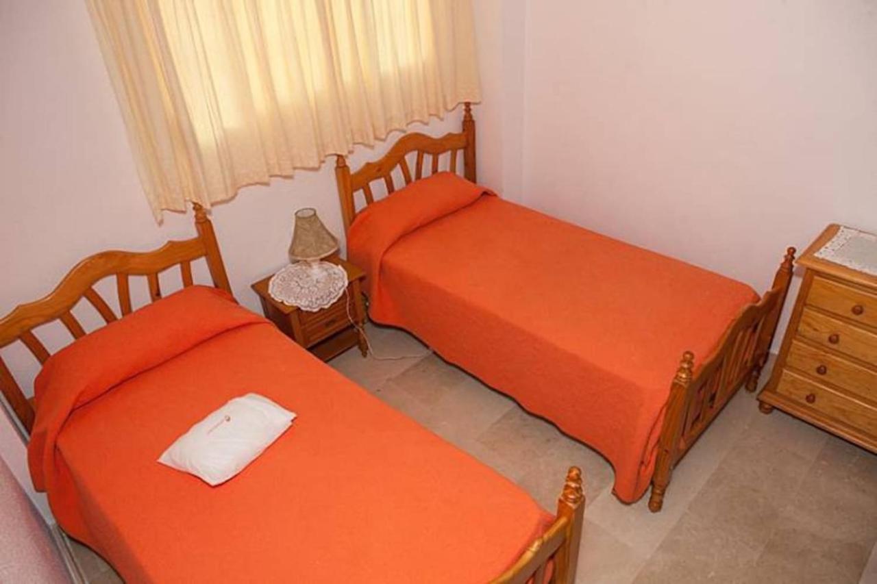 Apartamento En Nerja. Primera Linea De Playa Eksteriør billede